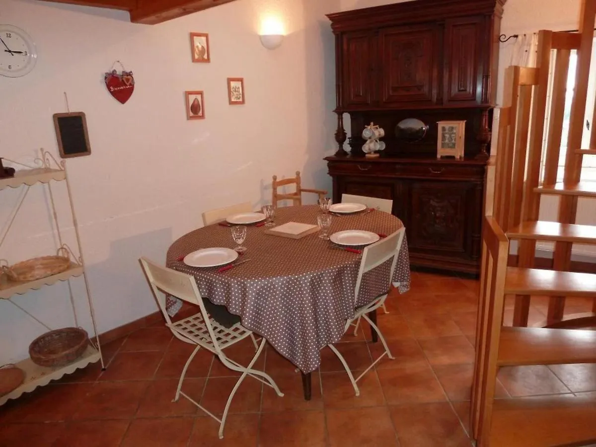 Charmant Gite Avec Poele A Bois, Terrasse Et Jardin, Sentiers Rando, 1 Chambre + Mezzanine - Fr-1-496-256 Veranne France