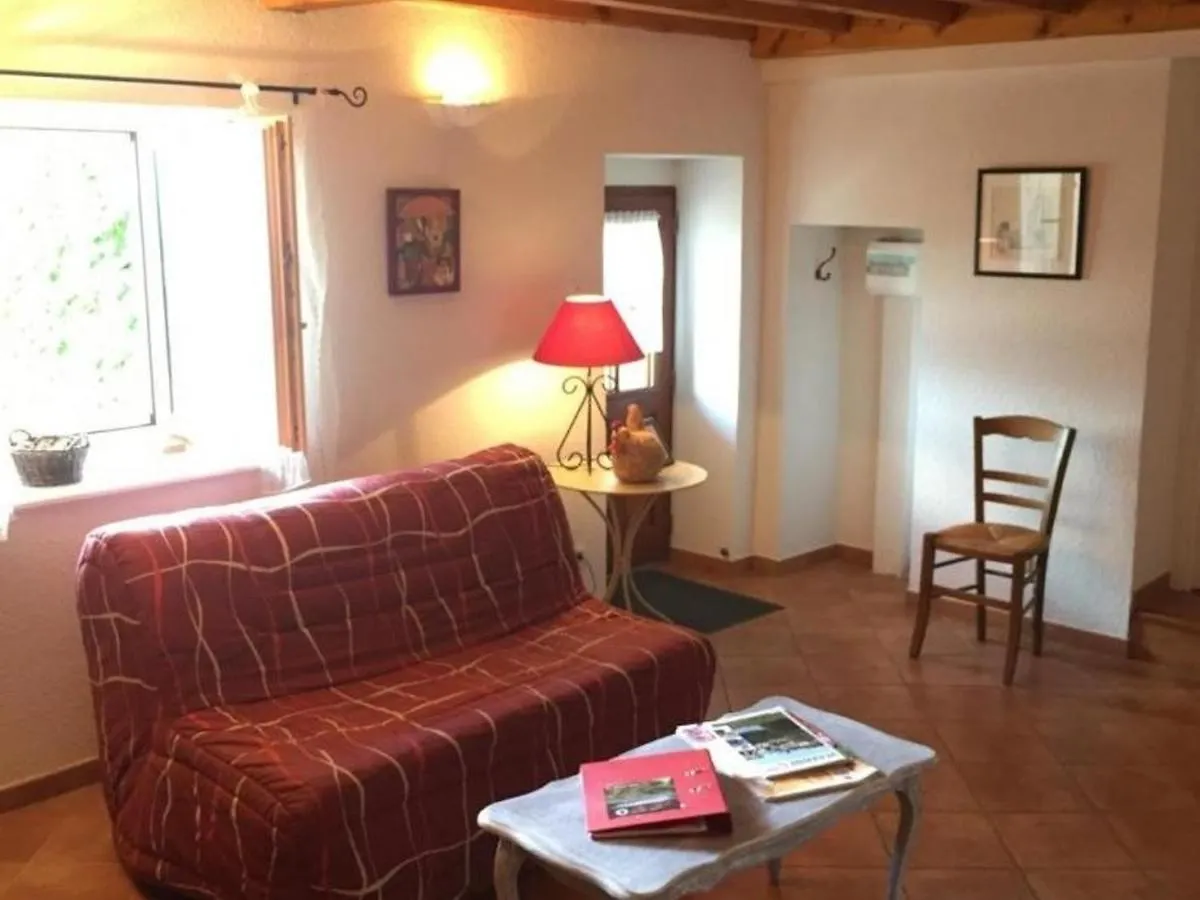 Charmant Gite Avec Poele A Bois, Terrasse Et Jardin, Sentiers Rando, 1 Chambre + Mezzanine - Fr-1-496-256 Veranne 0*,  France